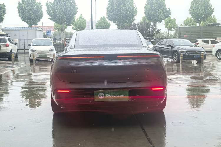 Used Zeekr 007 2024 Rear-Drive Intelligent Driving Version 75 kWh Interior 7