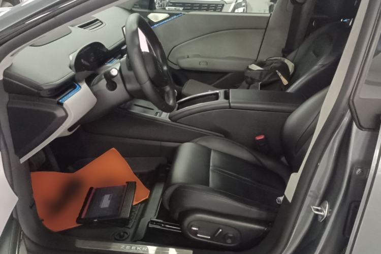 Used Zeekr 007 2024 Rear-Drive Enhanced Version 75 kWh Left Front Seat