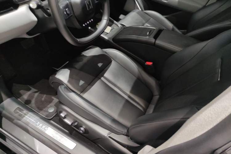 Used Zeekr 007 2024 Rear-Drive Version 75 kWh Left Front Seat