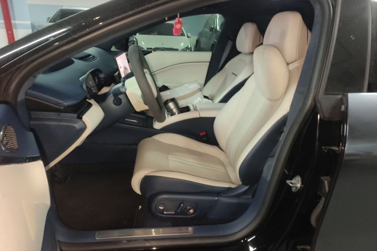 Used Zeekr 007 2024 Four-Wheel Drive Version 100 kWh Left Front Seat