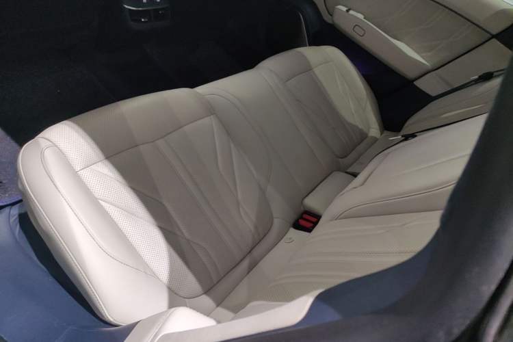 Used Zeekr 007 2024 Four-Wheel Drive Intelligent Driving Version 100 kWh Left Rear Seat