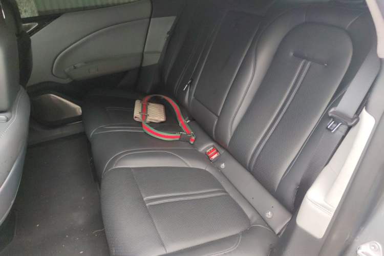 Used Zeekr 007 2024 Rear-Drive Enhanced Version 75 kWh Left Rear Seat