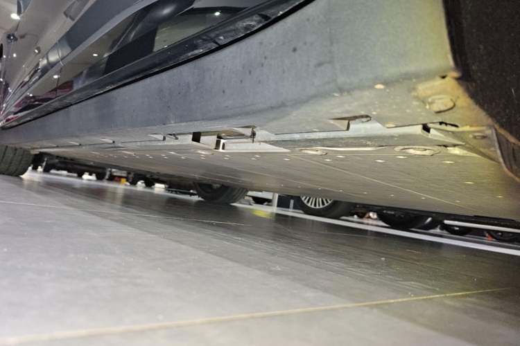 Used Zeekr 007 2024 Four-Wheel Drive Version 75 kWh Left Side Sill