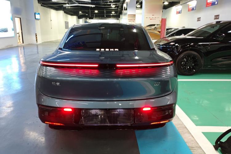 Used Zeekr 007 2024 Rear-Drive Enhanced Version 75 kWh Rear