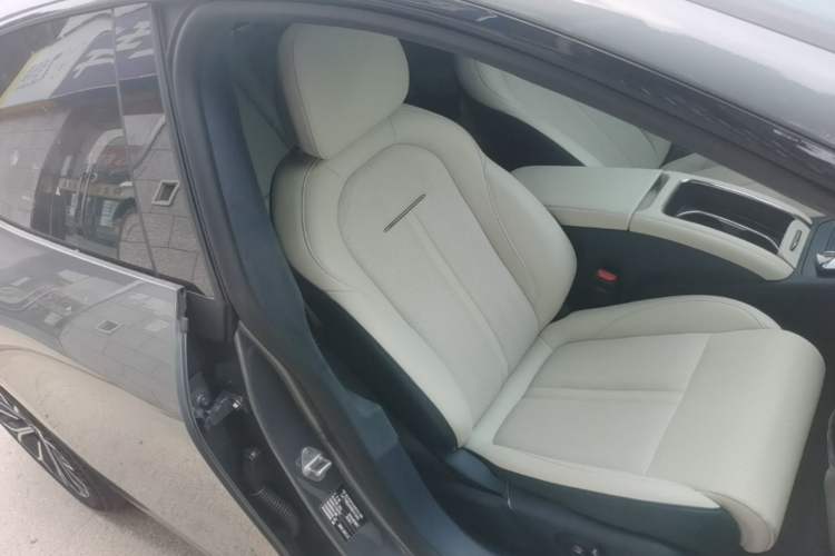 Used Zeekr 007 2024 Rear-Drive Intelligent Driving Version 75 kWh Right Front Seat