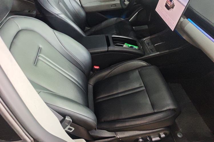Used Zeekr 007 2024 Rear-Drive Enhanced Version 75 kWh Right Front Seat