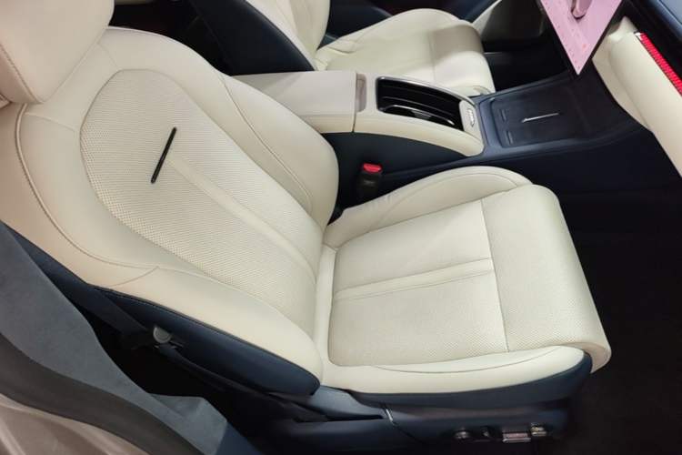 Used Zeekr 007 2024 Rear-Drive Intelligent Driving Version 75 kWh Right Front Seat