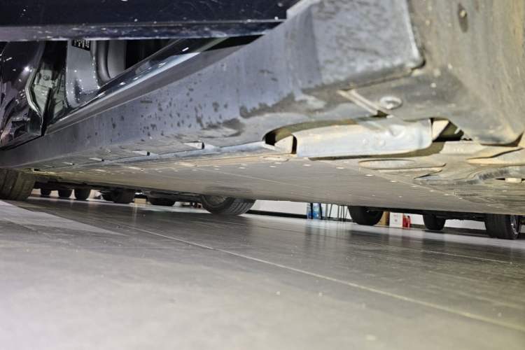 Used Zeekr 007 2024 Four-Wheel Drive Version 75 kWh Right Side Sill