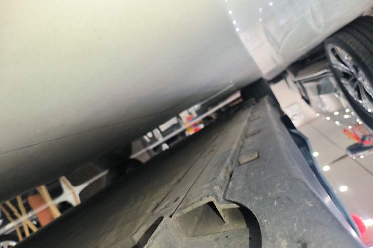 Used Zeekr 007 2024 Rear-Drive Intelligent Driving Version 100 kWh Right Side Sill
