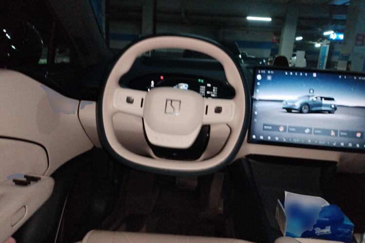 Used Zeekr 007 2024 Rear-Drive Intelligent Driving Version 75 kWh Steering Wheel