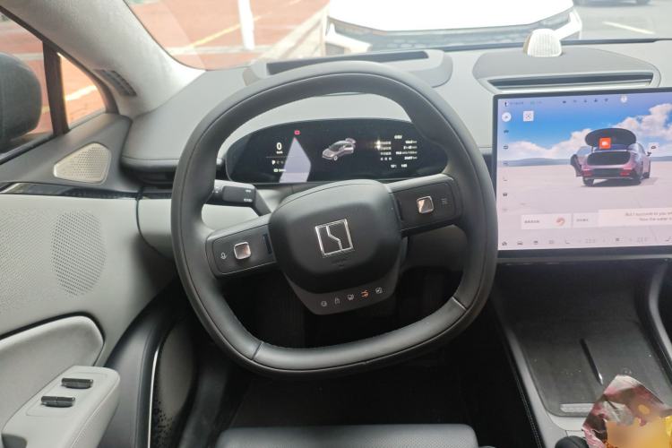 Used Zeekr 007 2024 Rear-Drive Enhanced Version 75 kWh Steering Wheel