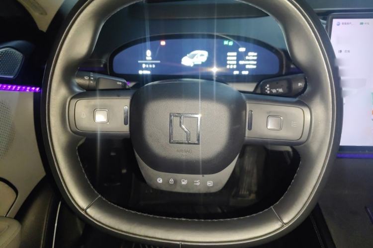 Used Zeekr 007 2024 Four-Wheel Drive Version 75 kWh Steering Wheel
