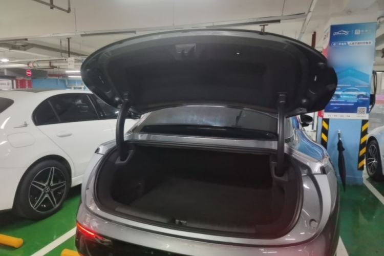 Used Zeekr 007 2024 Rear-Drive Version 75 kWh Trunk