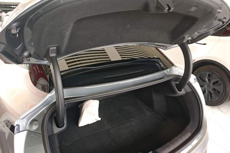 Used Zeekr 007 2024 Rear-Drive Enhanced Version 75 kWh Trunk