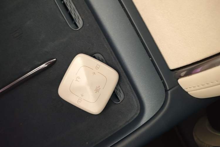 Used Zeekr 007 2024 Rear-Drive Enhanced Version 75 kWh Vehicle Key