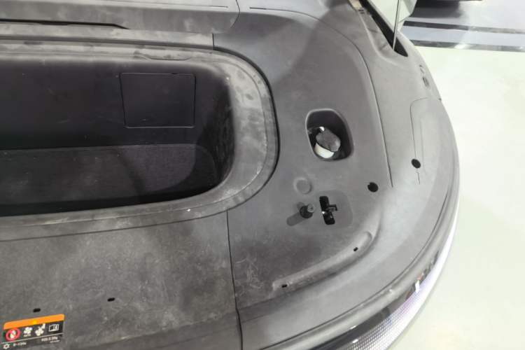 Used Zeekr 007 2024 Rear-Drive Intelligent Driving Version 100 kWh Engine Bay Left