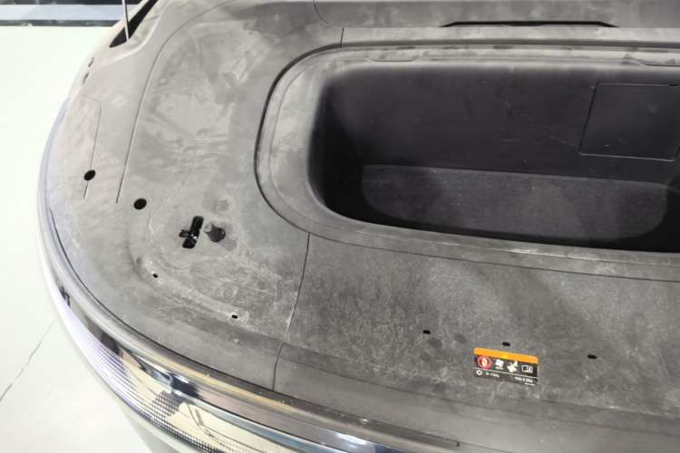 Used Zeekr 007 2024 Rear-Drive Intelligent Driving Version 100 kWh Engine Bay Right