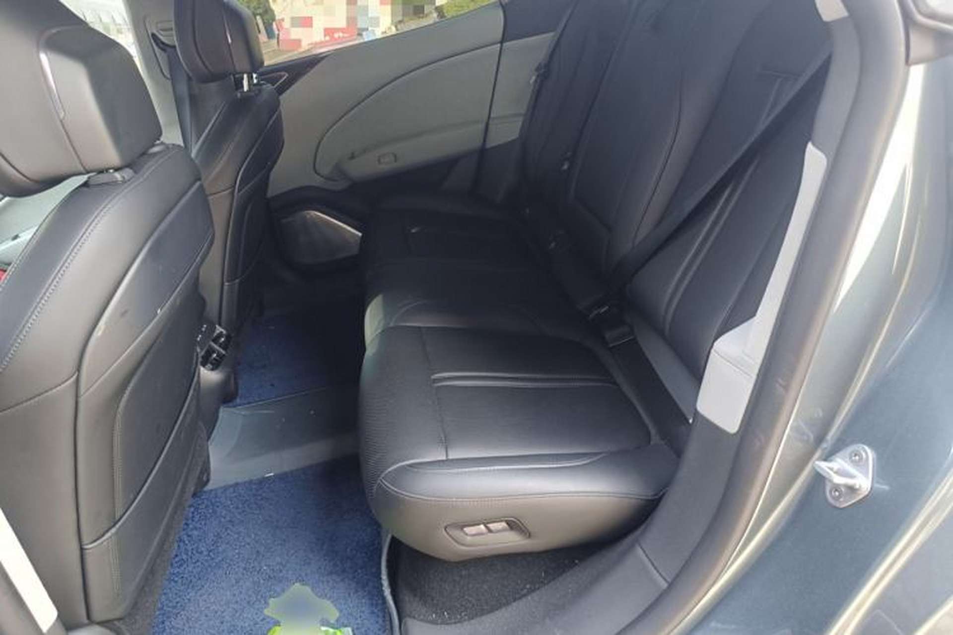 Used Zeekr 007 2024 Rear-Drive Enhanced Version 75 kWh Left Rear Seat