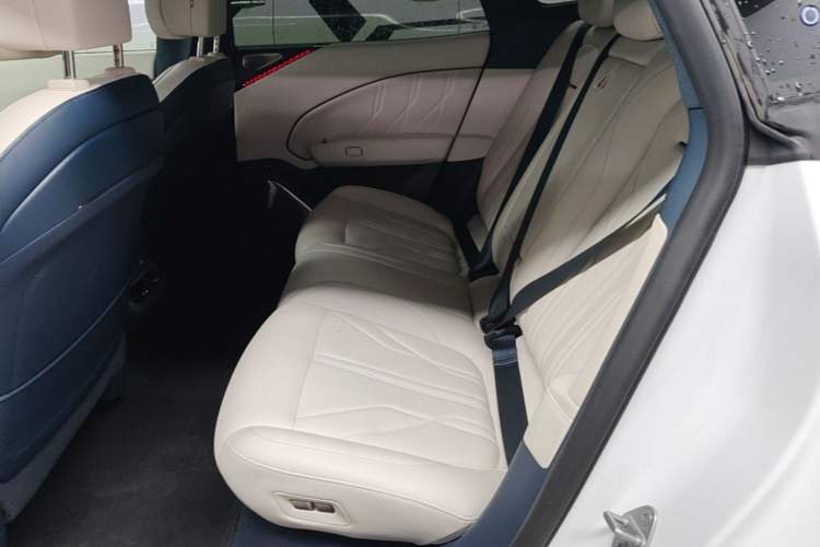 Used Zeekr 007 2024 Four-Wheel Drive Intelligent Driving Version 100 kWh Left Rear Seat