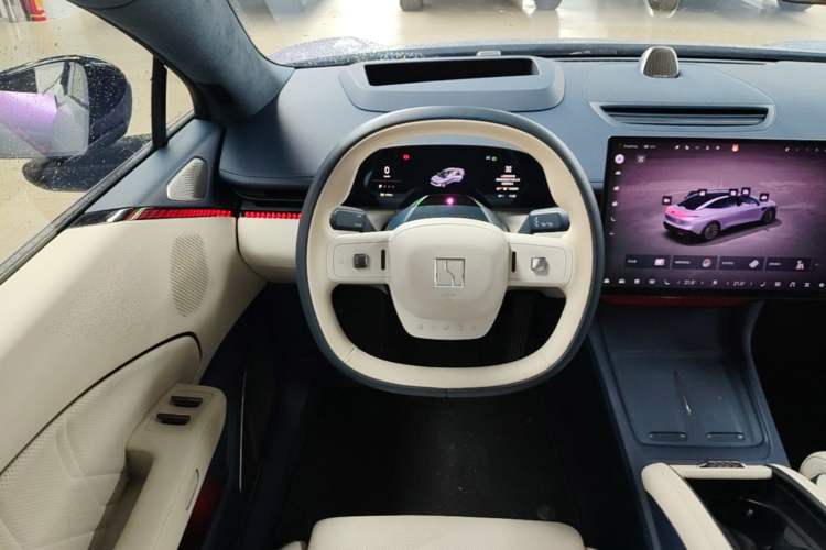 Used Zeekr 007 2024 Four-Wheel Drive Intelligent Driving Version 100 kWh Steering Wheel