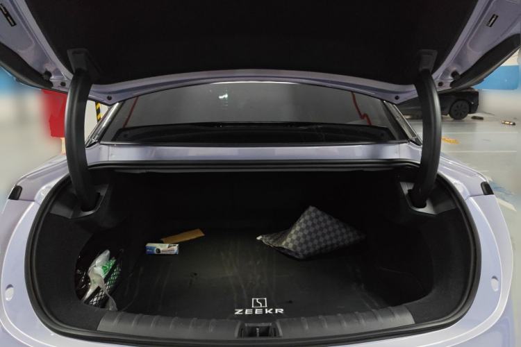 Used Zeekr 007 2024 Rear-Drive Intelligent Driving Version 75 kWh Trunk