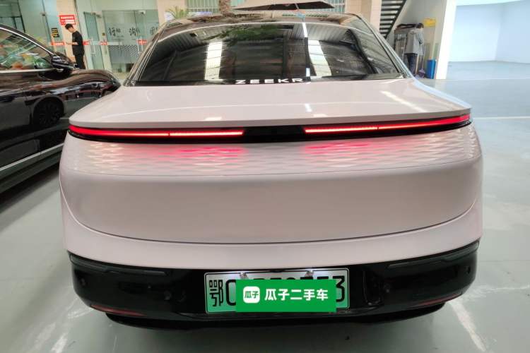 Used Zeekr 007 2024 Rear-Drive Enhanced Version 75 kWh Rear
