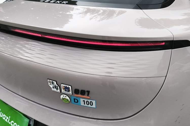Used Zeekr 007 2024 Four-Wheel Drive Intelligent Driving Version 75 kWh Right Rear Taillight