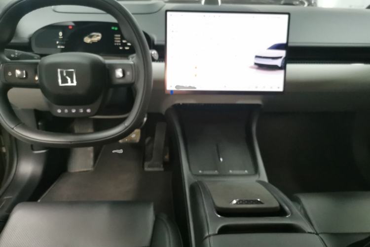 Used Zeekr 007 2024 Rear-Drive Enhanced Version 75 kWh Center Console