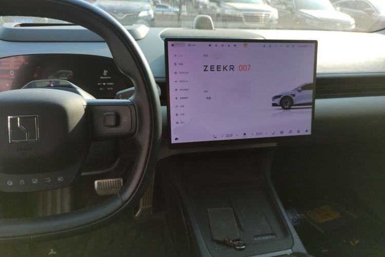 Used Zeekr 007 2024 Four-Wheel Drive Intelligent Driving Version 100 kWh Center Console