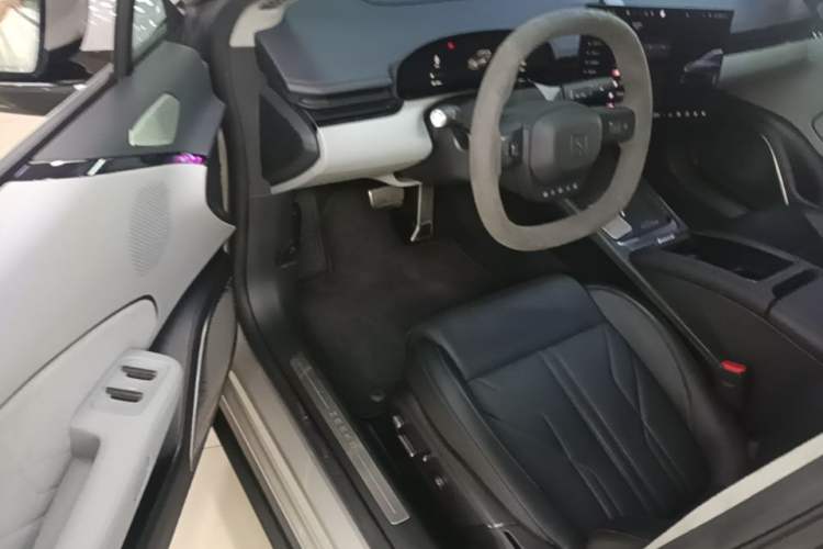 Used Zeekr 007 2024 Four-Wheel Drive Intelligent Driving Version 100 kWh Driver Seat