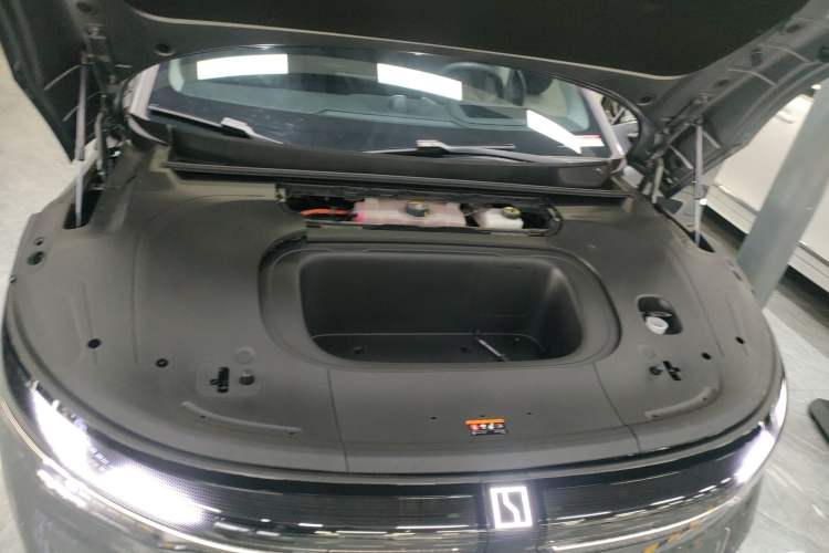 Used Zeekr 007 2024 Rear-Drive Intelligent Driving Version 75 kWh Engine Bay