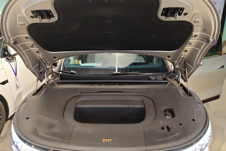 Used Zeekr 007 2024 Four-Wheel Drive Version 75 kWh Engine Bay