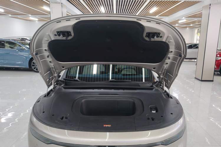 Used Zeekr 007 2024 Rear-Drive Version 75 kWh Engine Bay