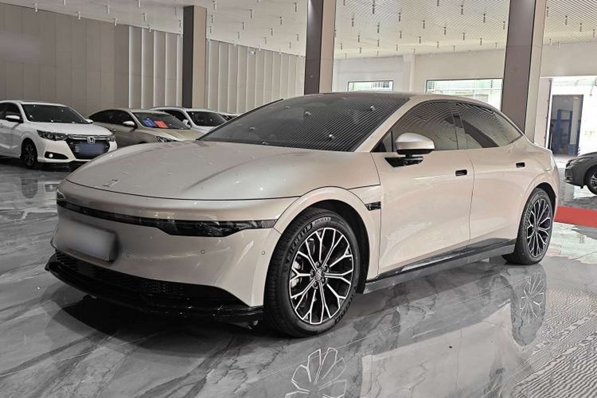 Used Zeekr 007 2024 Rear-Drive Enhanced Version 75 kWh Exterior 1