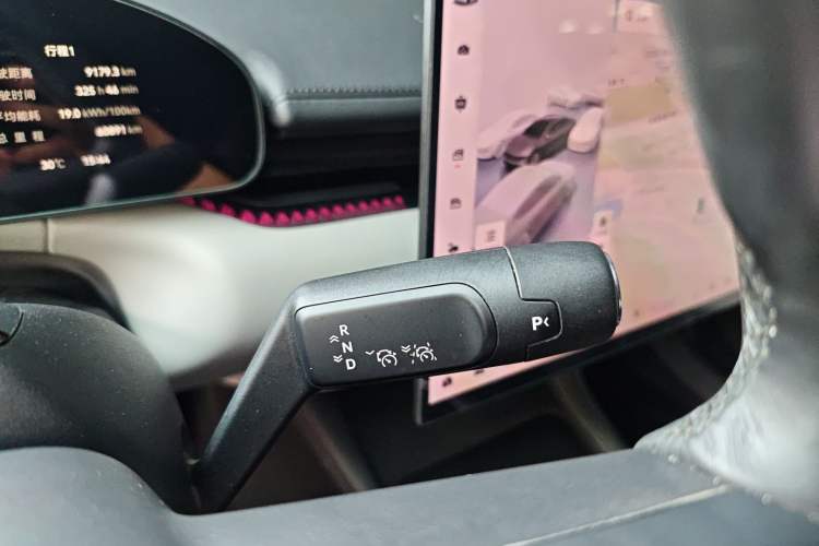 Used Zeekr 007 2024 Rear-Drive Intelligent Driving Version 75 kWh Gear Lever