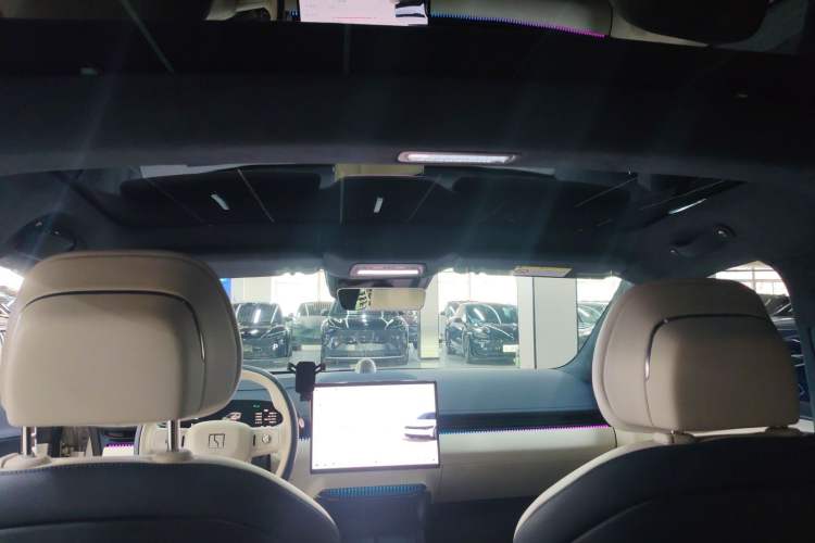 Used Zeekr 007 2024 Rear-Drive Version 75 kWh Headliner