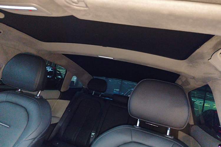 Used Zeekr 007 2024 Rear-Drive Intelligent Driving Version 100 kWh Headliner