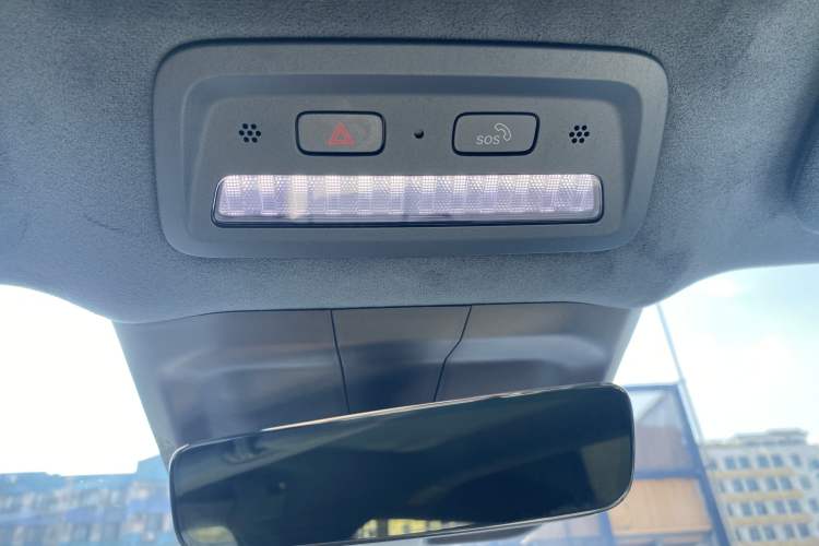Used Zeekr 007 2024 Four-Wheel Drive Version 75 kWh Interior 15
