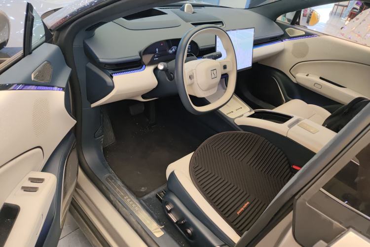Used Zeekr 007 2024 Rear-Drive Intelligent Driving Version 100 kWh Interior 3