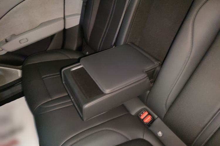 Used Zeekr 007 2024 Rear-Drive Intelligent Driving Version 75 kWh Interior 4