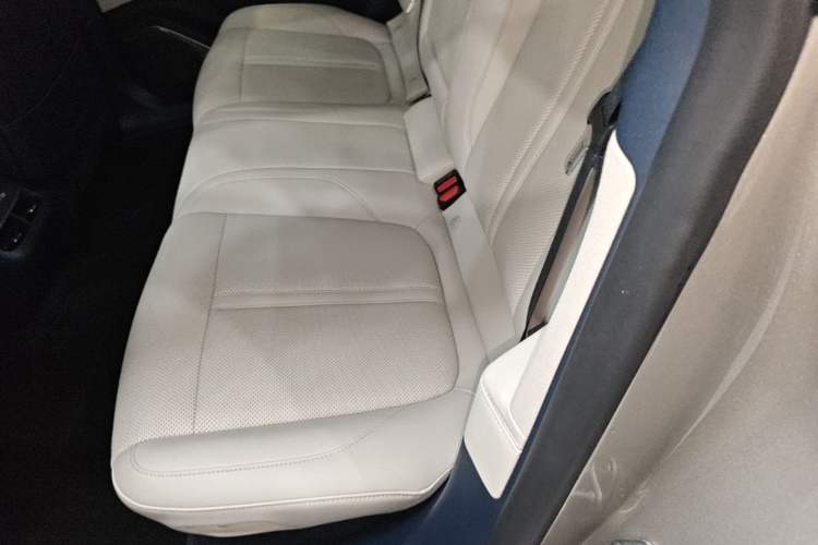 Used Zeekr 007 2024 Rear-Drive Intelligent Driving Version 75 kWh Left Rear Seat