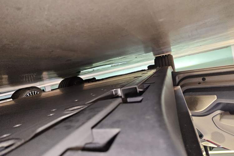 Used Zeekr 007 2024 Four-Wheel Drive Version 75 kWh Left Side Sill