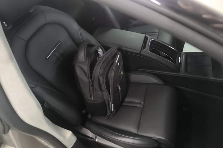 Used Zeekr 007 2024 Four-Wheel Drive Version 75 kWh Right Front Seat
