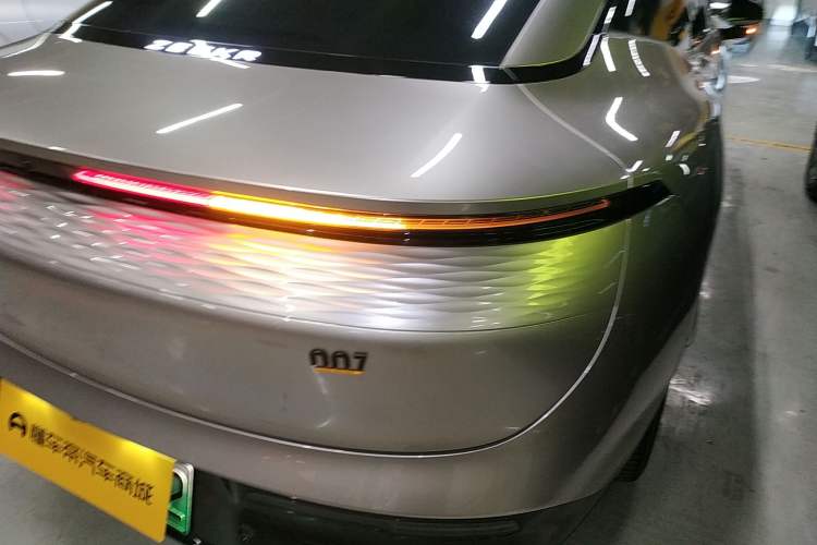 Used Zeekr 007 2024 Rear-Drive Intelligent Driving Version 75 kWh Right Rear Taillight
