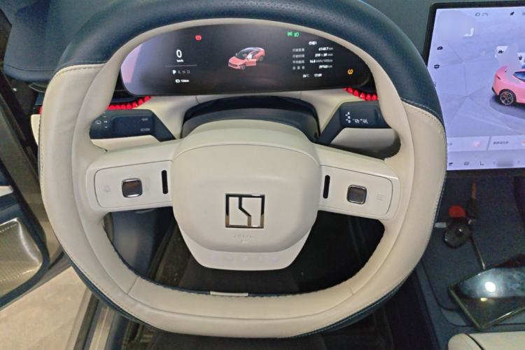 Used Zeekr 007 2024 Four-Wheel Drive Version 75 kWh Steering Wheel