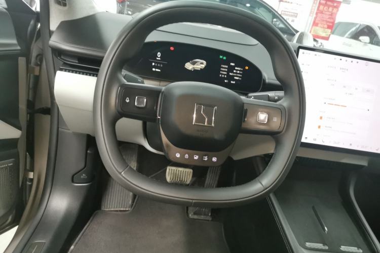 Used Zeekr 007 2024 Rear-Drive Enhanced Version 75 kWh Steering Wheel