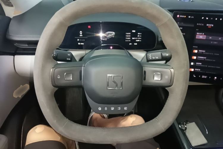 Used Zeekr 007 2024 Four-Wheel Drive Intelligent Driving Version 100 kWh Steering Wheel