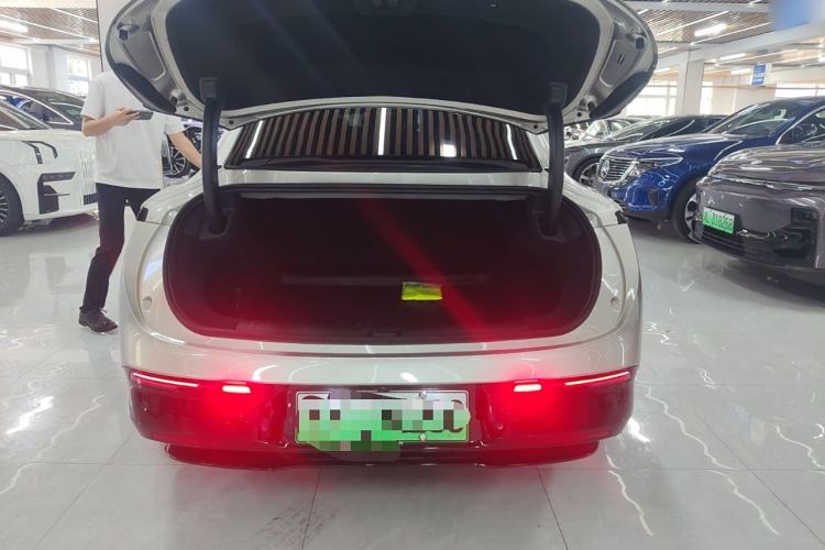 Used Zeekr 007 2024 Rear-Drive Version 75 kWh Trunk