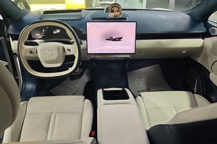 Used Zeekr 007 2024 Four-Wheel Drive Version 75 kWh Center Console