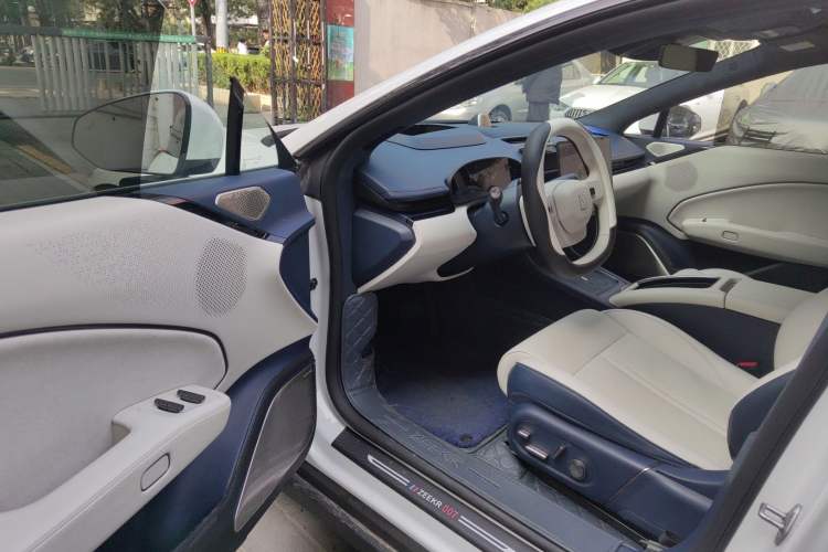 Used Zeekr 007 2024 Rear-Drive Intelligent Driving Version 75 kWh Driver Seat